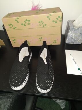 Ilse Jacobsen Black Flats with Cream Insole Branding